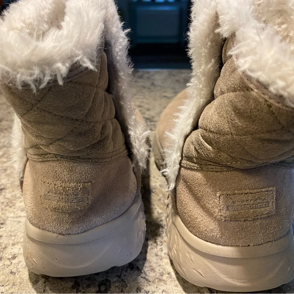5Gen like new tan suede leather slip on ankle boots, women’s size 7.5. - Picture 3 of 7